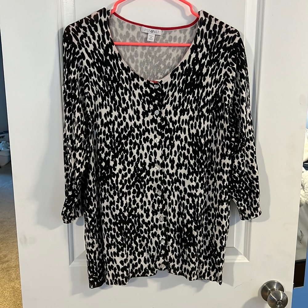 Roz & Ali Leopard Print Button Up Sweater